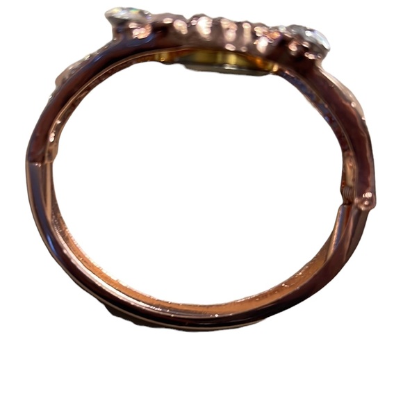 New Beautiful Rose Gold Quartz Bracelet Watch, New Without Tags - Picture 2 of 2